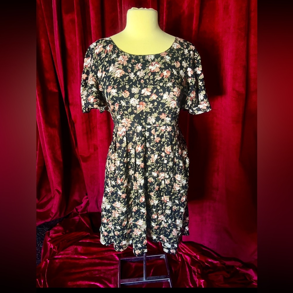 Vintage 90’s Floral Black Grunge Dress